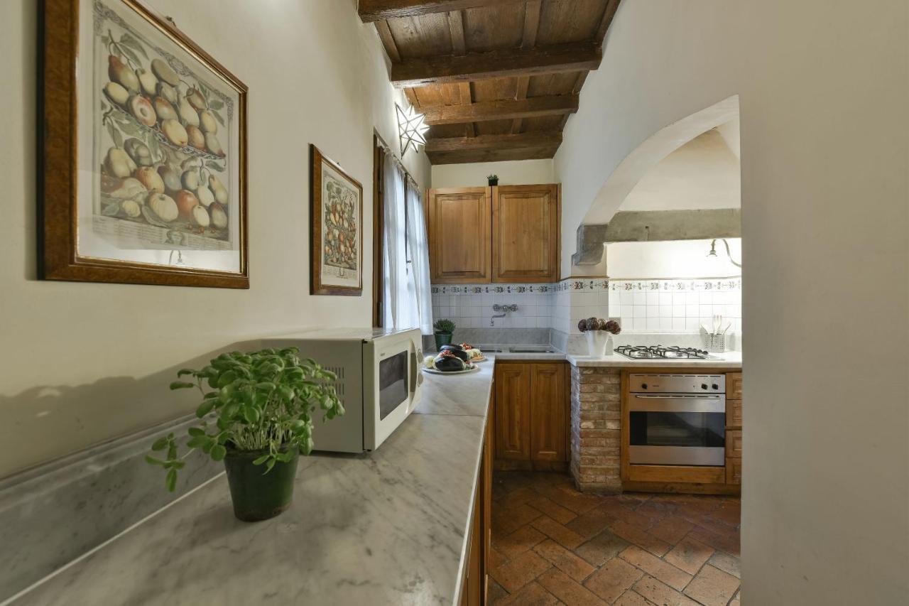 Raffaello Apartment With Fireplace In Oltrarno Florence Exterior photo